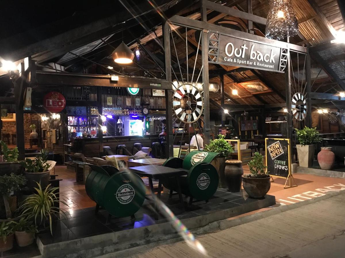 Outback1990 Hostel หาดริ้น ภายนอก รูปภาพ