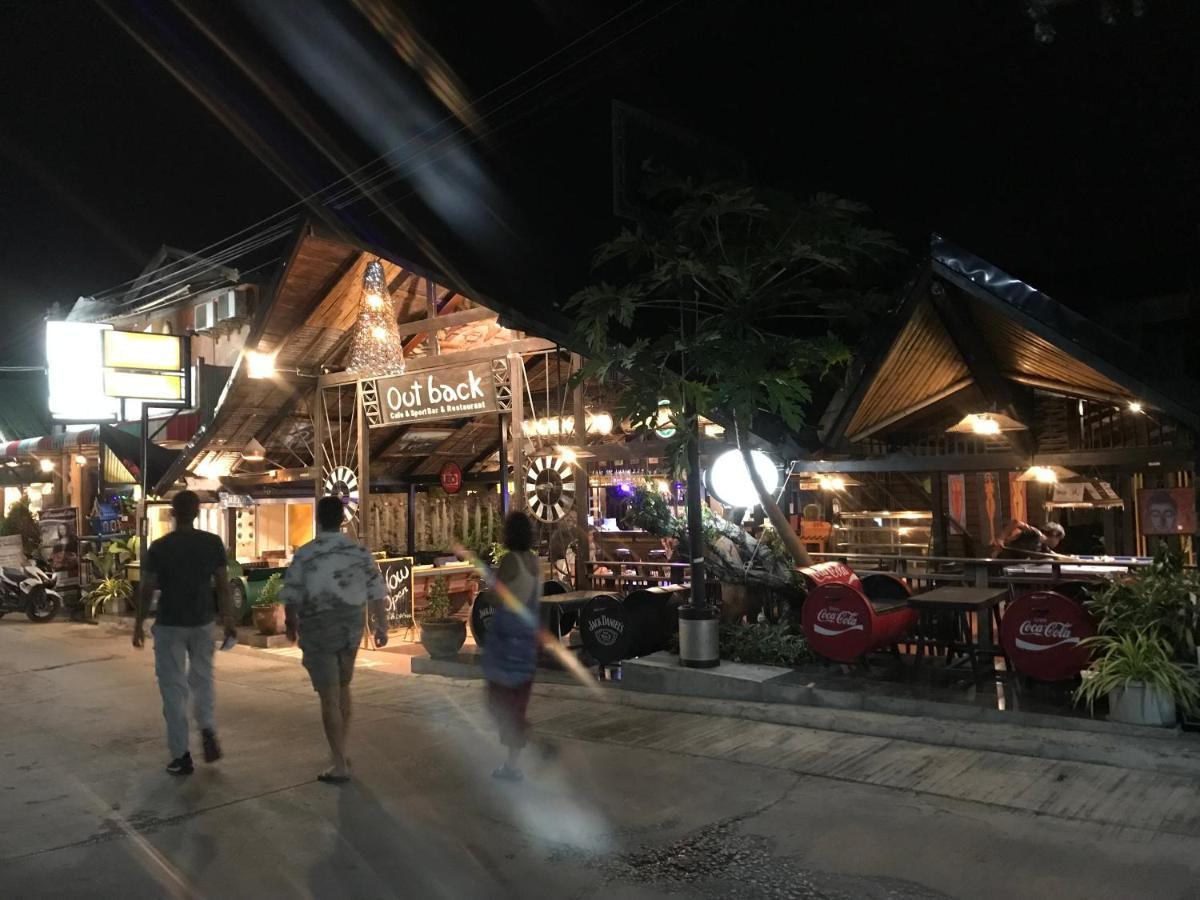 Outback1990 Hostel หาดริ้น ภายนอก รูปภาพ